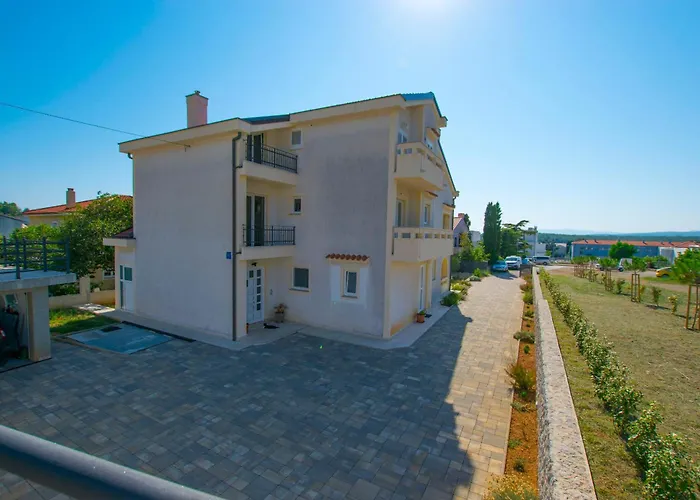 Lili Apartamento Punat