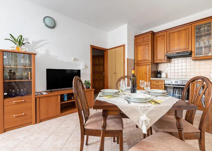 Lili Apartamento Punat