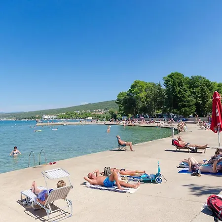 Lili Apartmán Punat